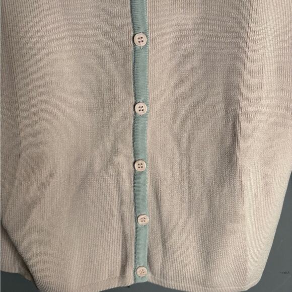 Easel Pink Ribbed Buttoned Cardigan With Gray Trim Size Medium - Picture 2 of 5